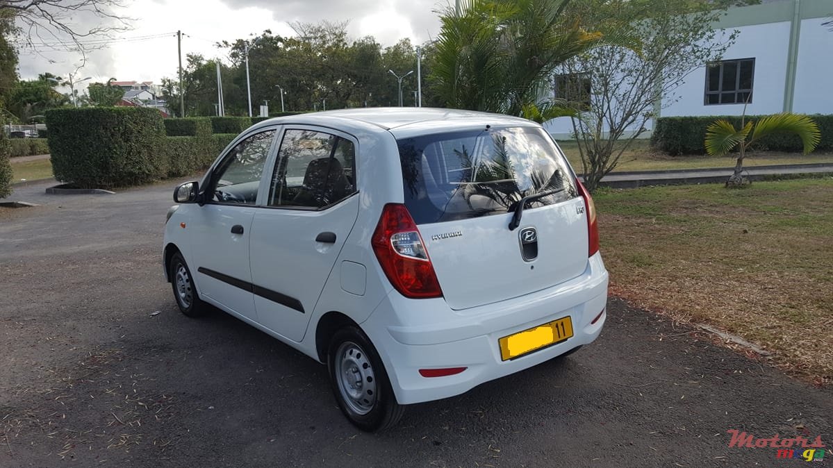 2011' Hyundai i10 photo #3