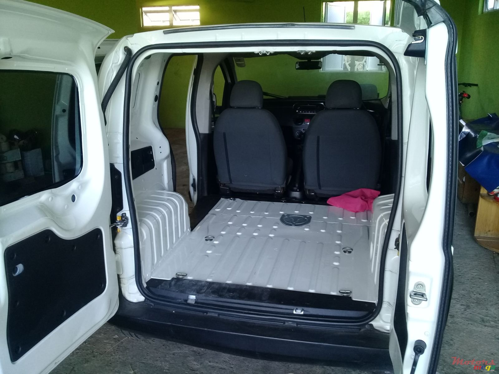 2014' Peugeot Bipper photo #2