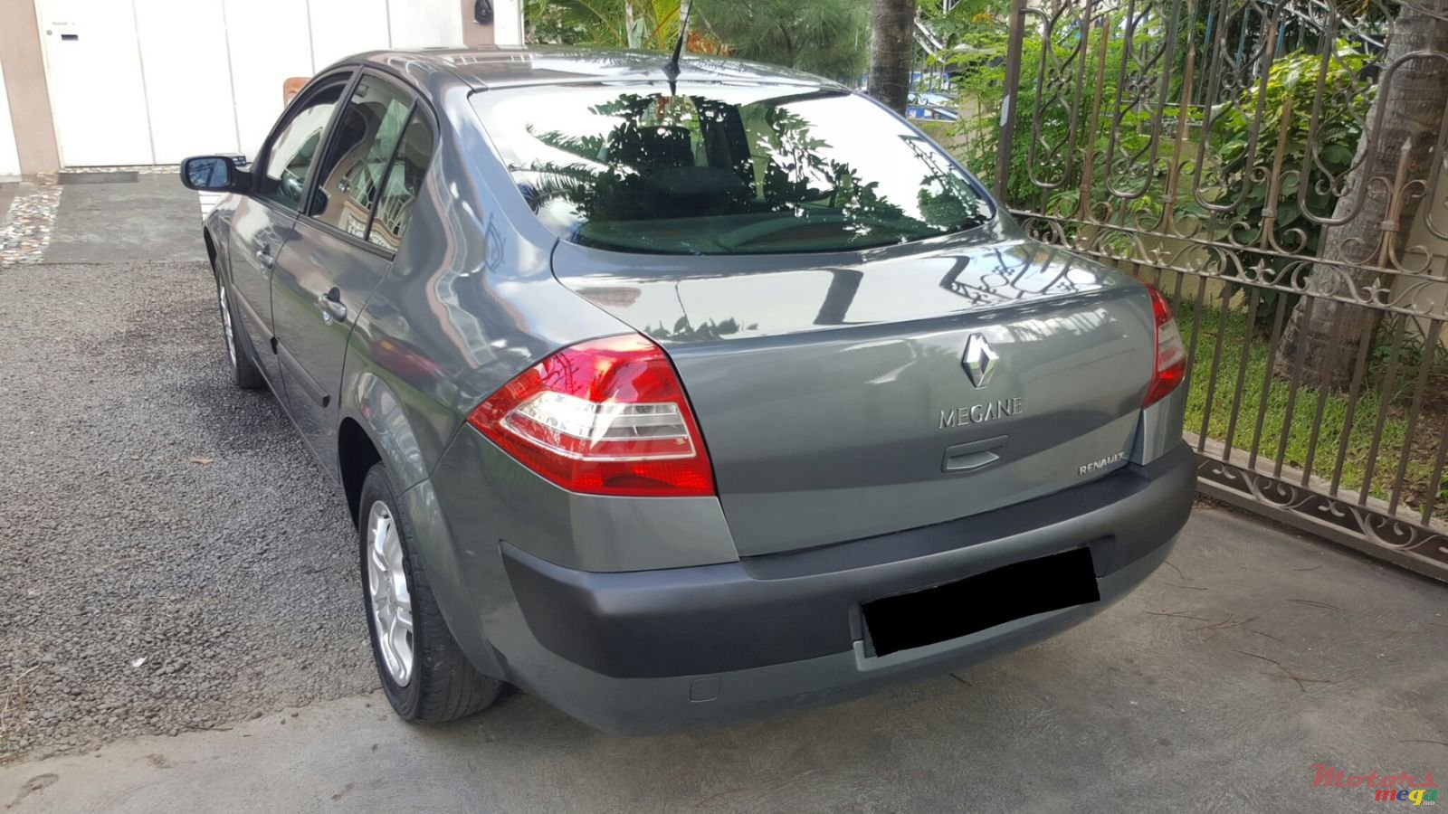 2006' Renault Megane photo #2