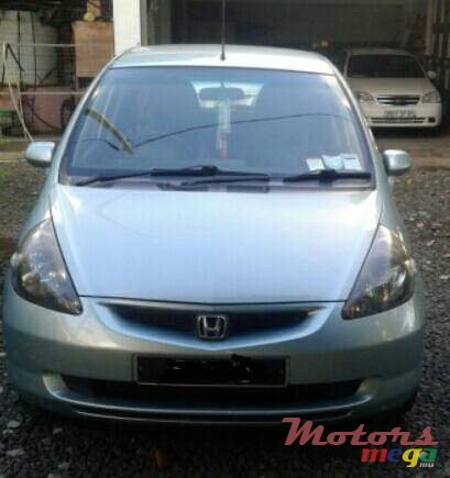 2005' Honda Jazz photo #2