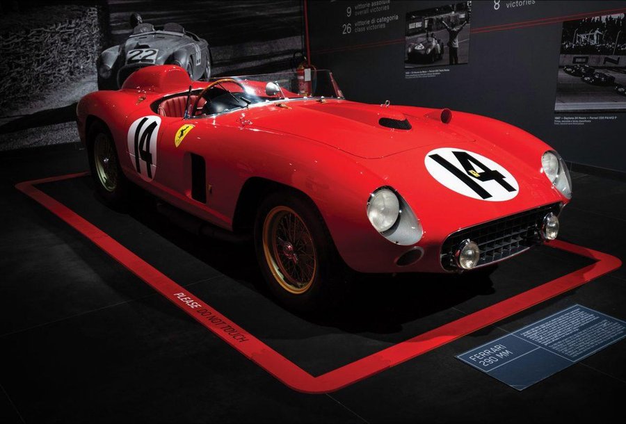 Une Ferrari 290 MM vendue 22 millions