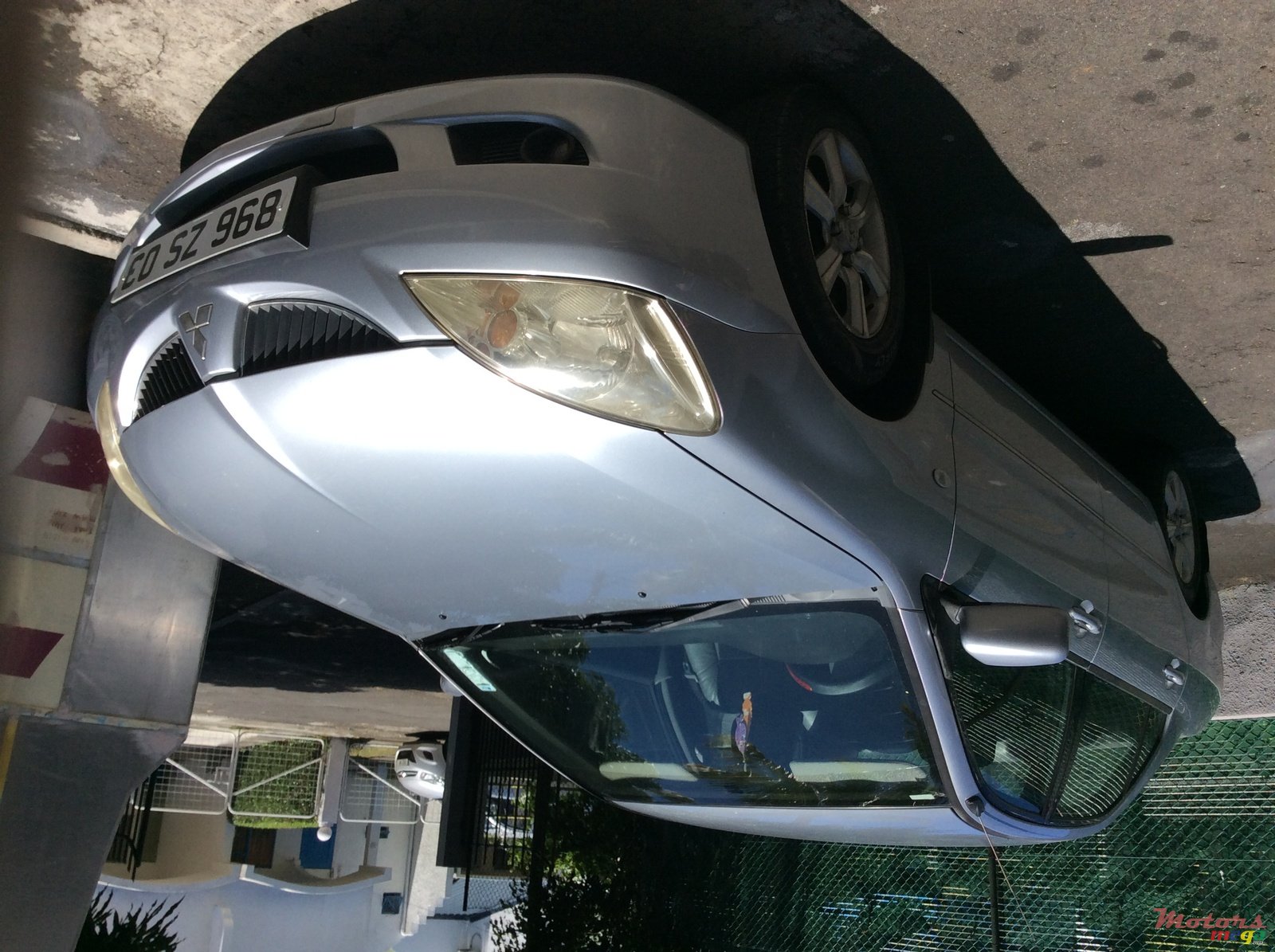 2003' Mitsubishi Lancer photo #1