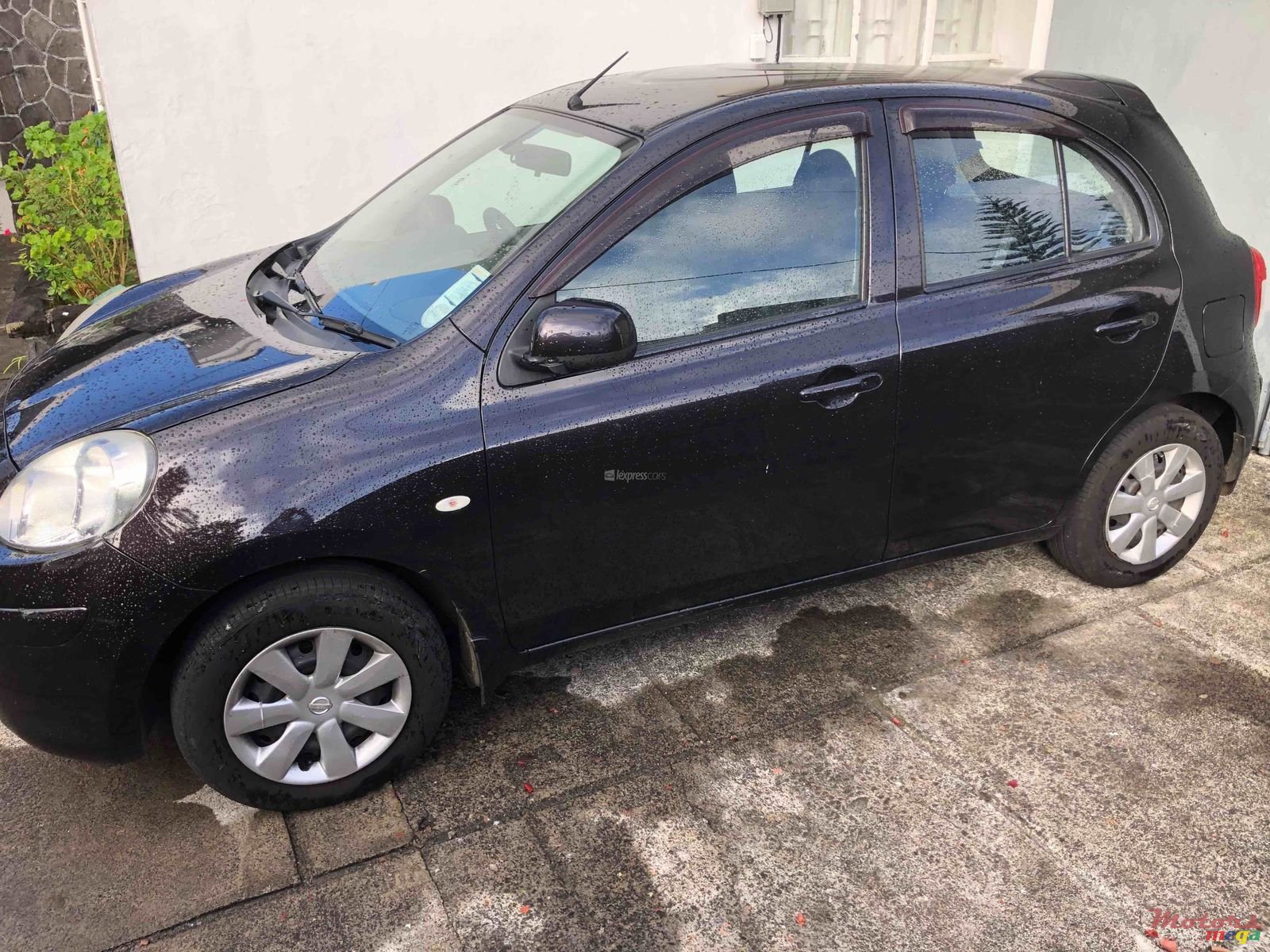 2012' Nissan March photo #2