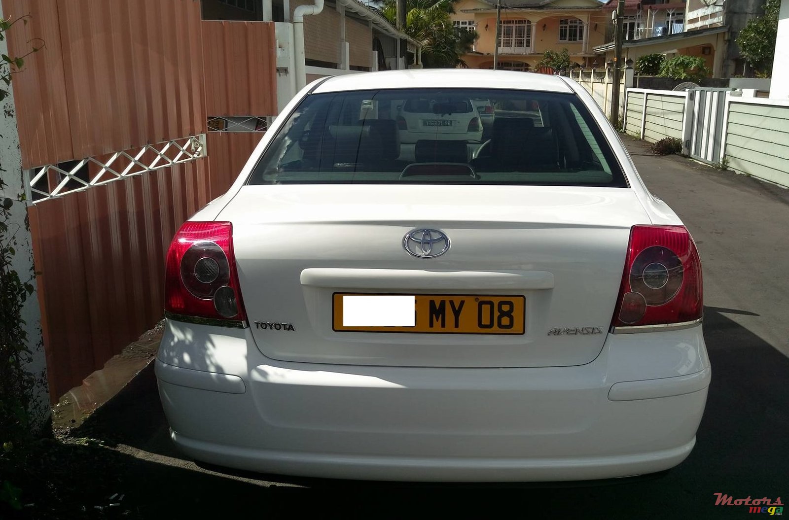 2008' Toyota Avensis photo #4