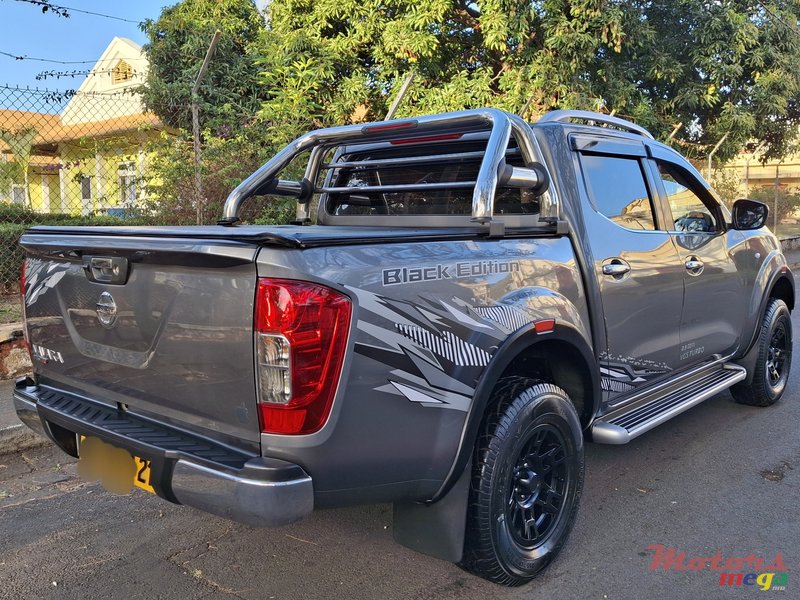 2021' Nissan Navara photo #7