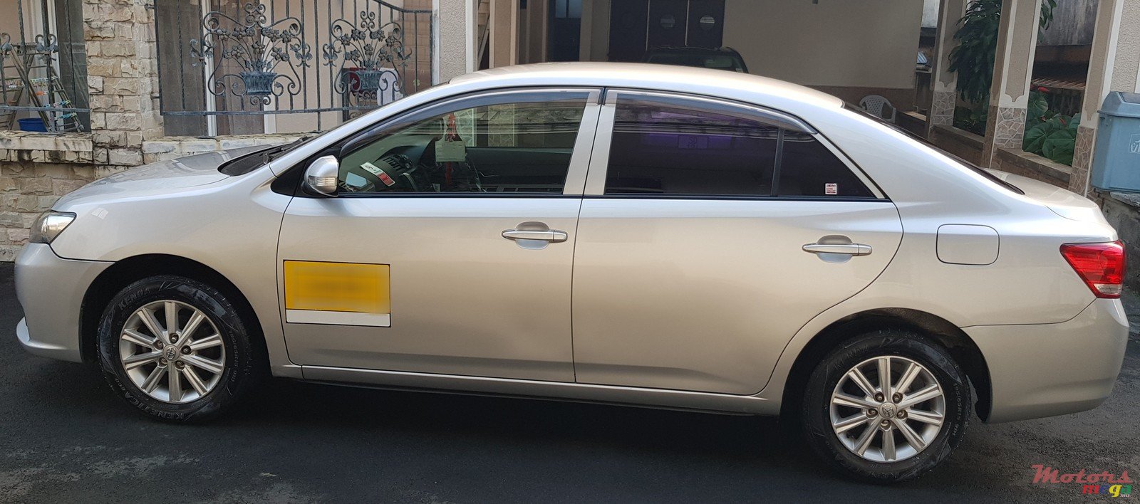 2011' Toyota Allion photo #6