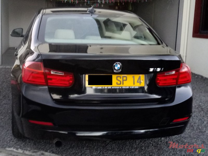 2014' BMW 3 Series Sedan photo #4