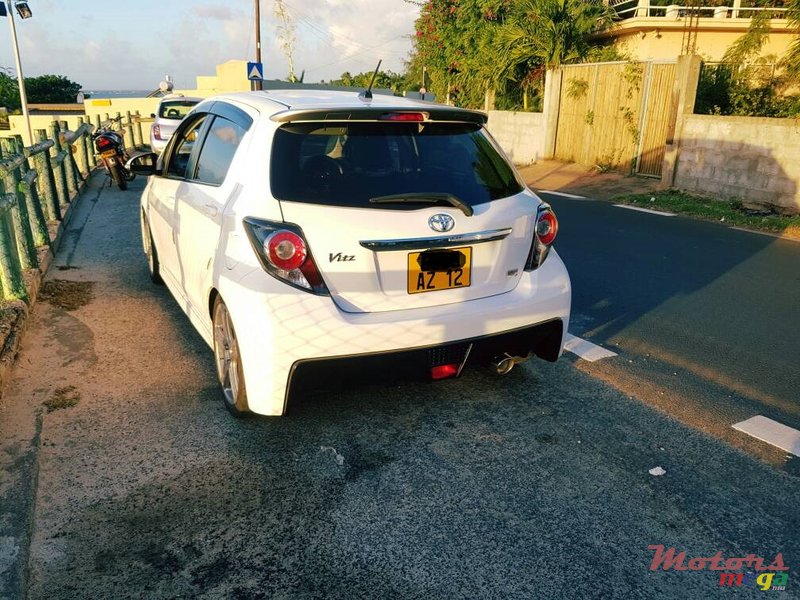 2012' Toyota Vitz GS photo #2