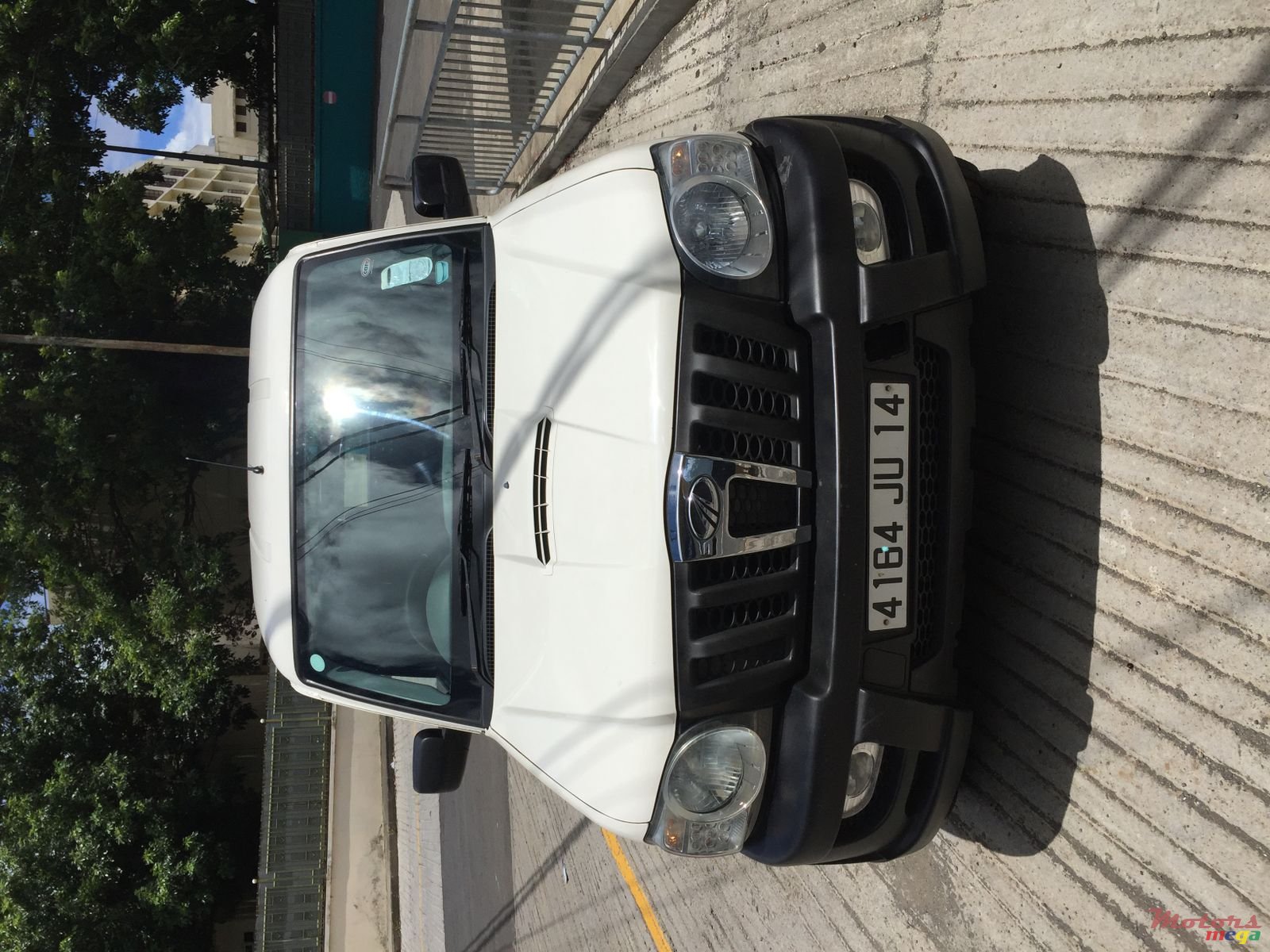 2014' Mahindra Scorpio pickup double cabine 5 places photo #1