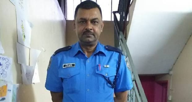 Publication sur Facebook: Arrestation du sergent Basdev Budhoo par le CCID