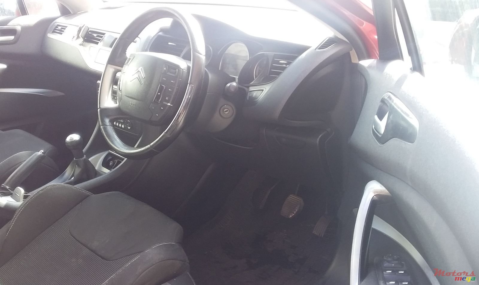 2008' Citroen C5 photo #3