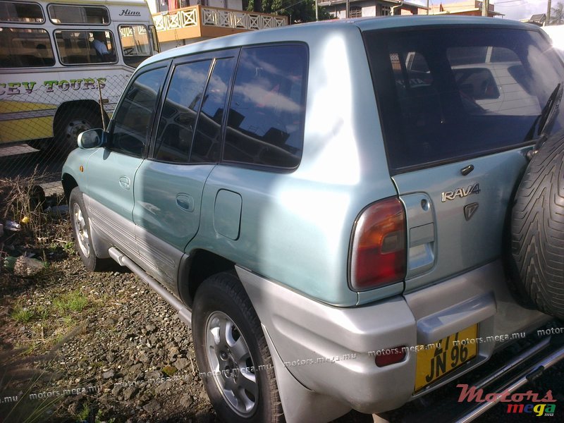 1996' Toyota RAV4 sport photo #3