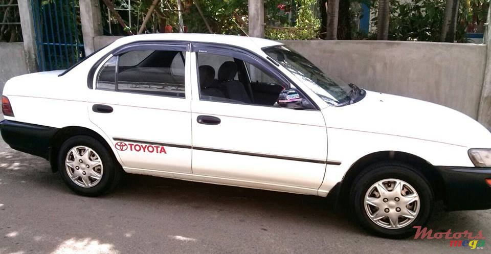 1993' Toyota Corolla photo #2