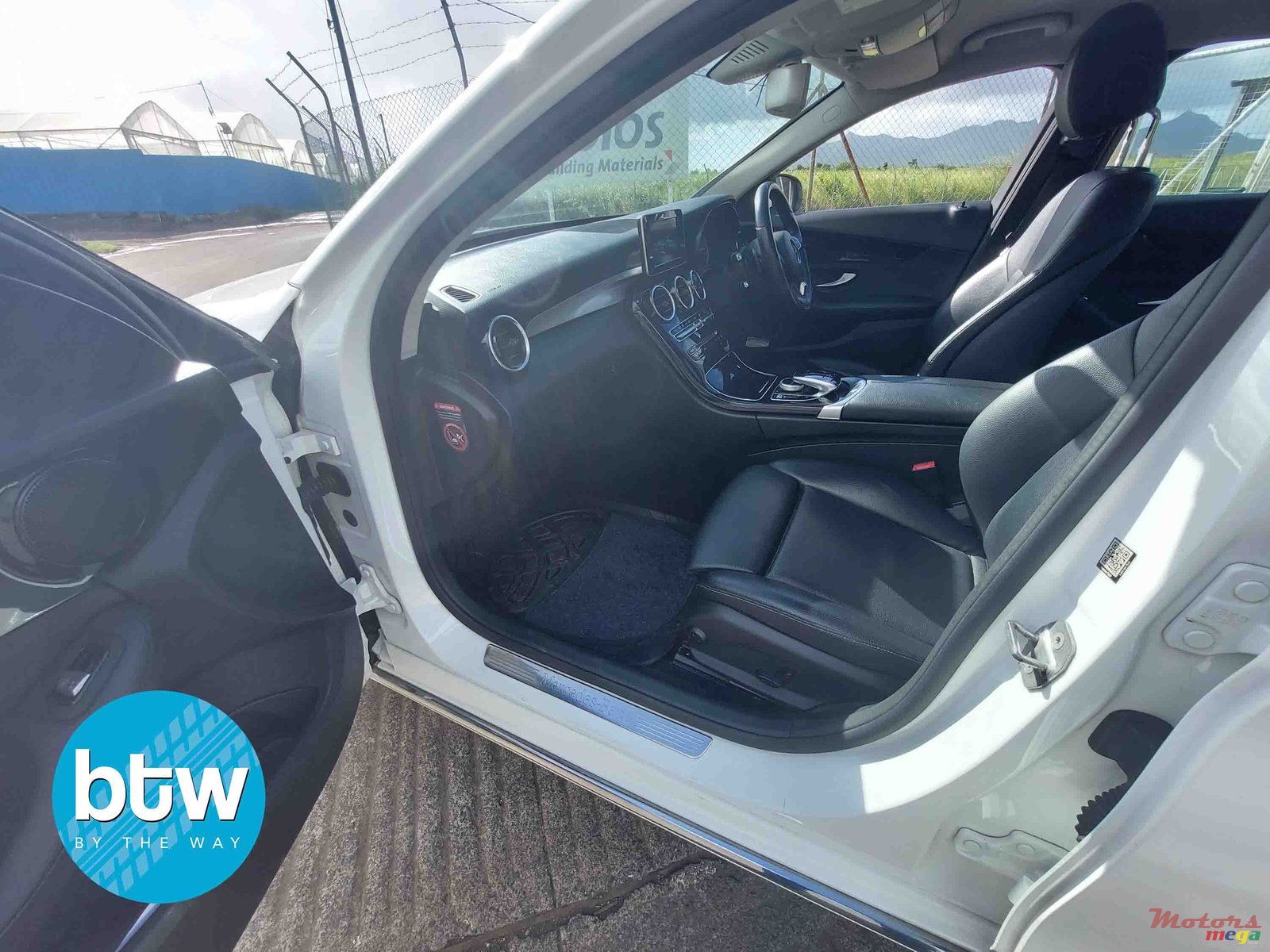 2018' Mercedes-Benz C-Class photo #4