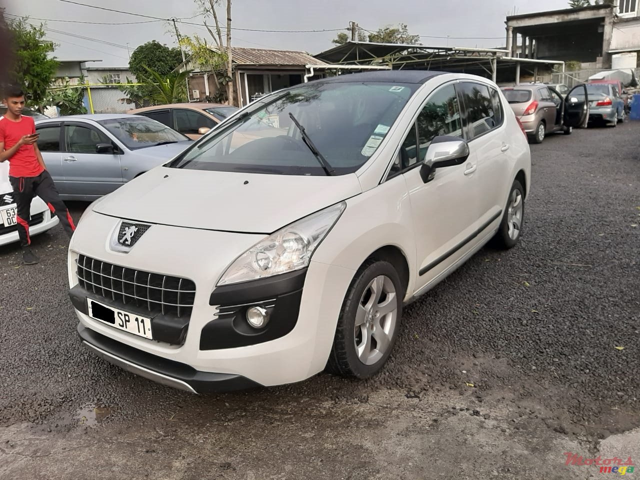 2011' Peugeot 3008 photo #3