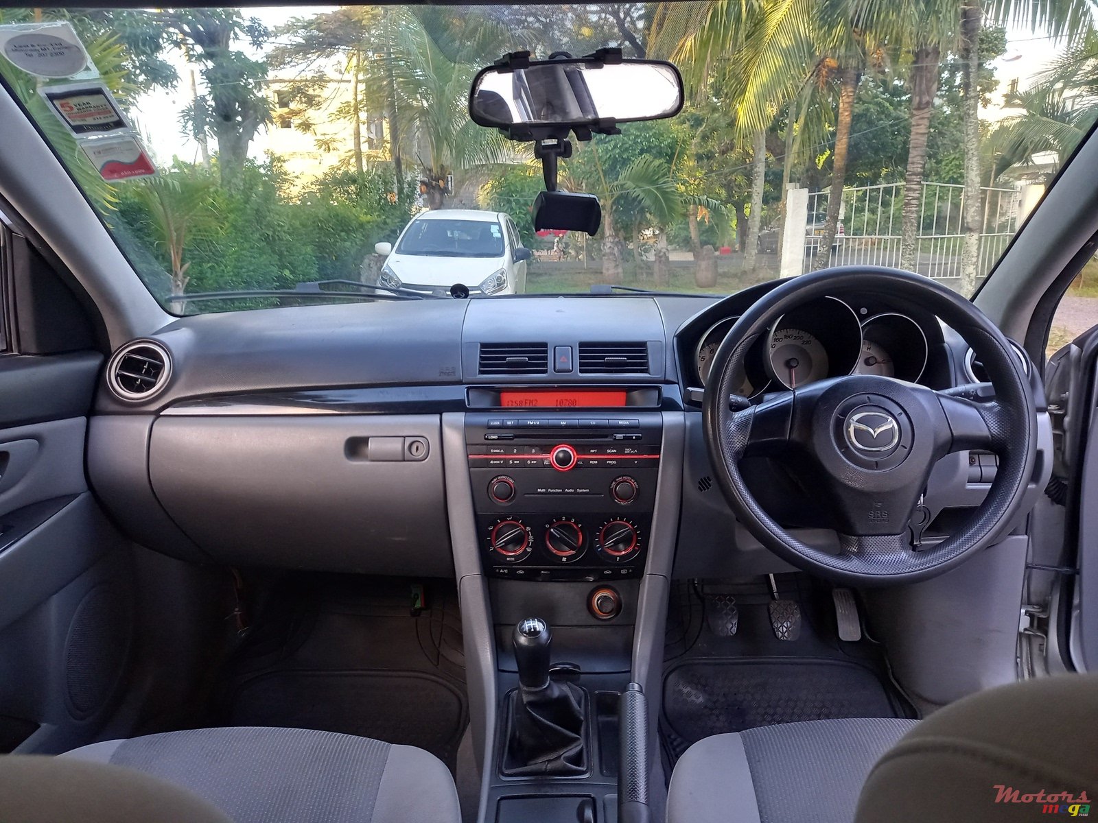 2007' Mazda 3 photo #5