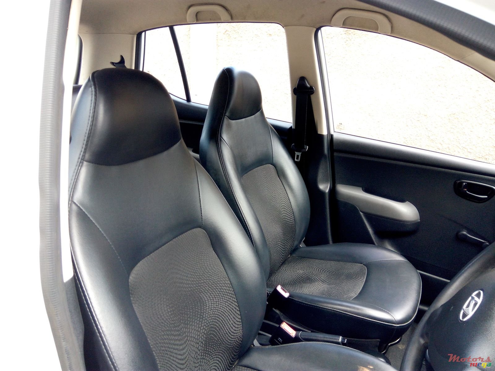 2012' Hyundai i10 photo #4