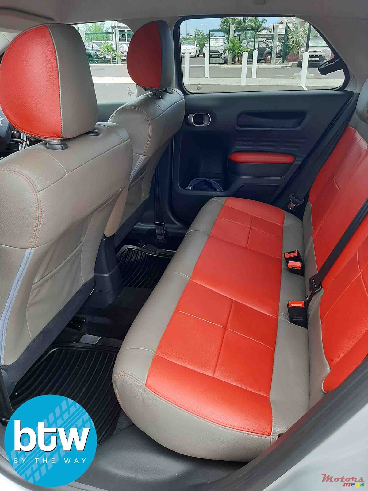 2018' Citroen C4 photo #4