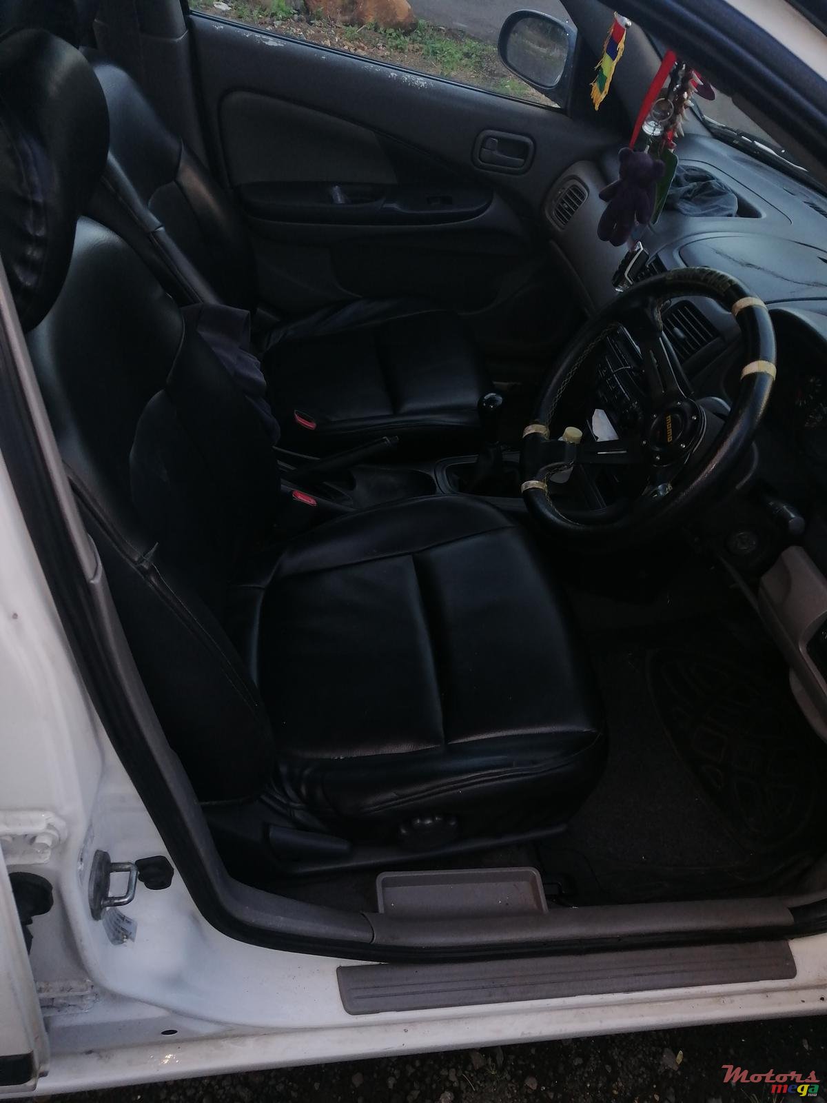 2000' Nissan Sunny Sport photo #7