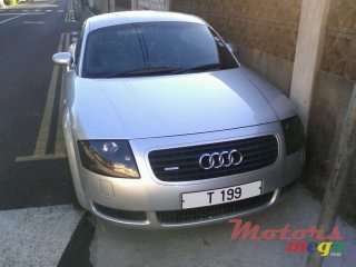2002' Audi TT Quattro photo #1