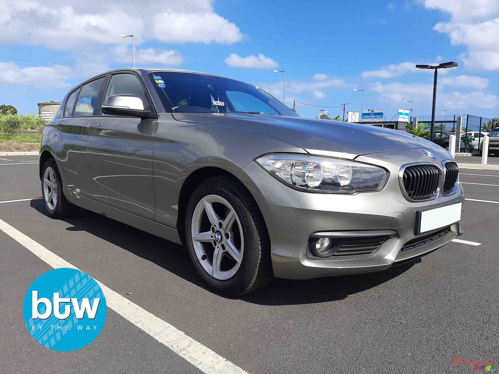 2015' BMW 118 photo #1