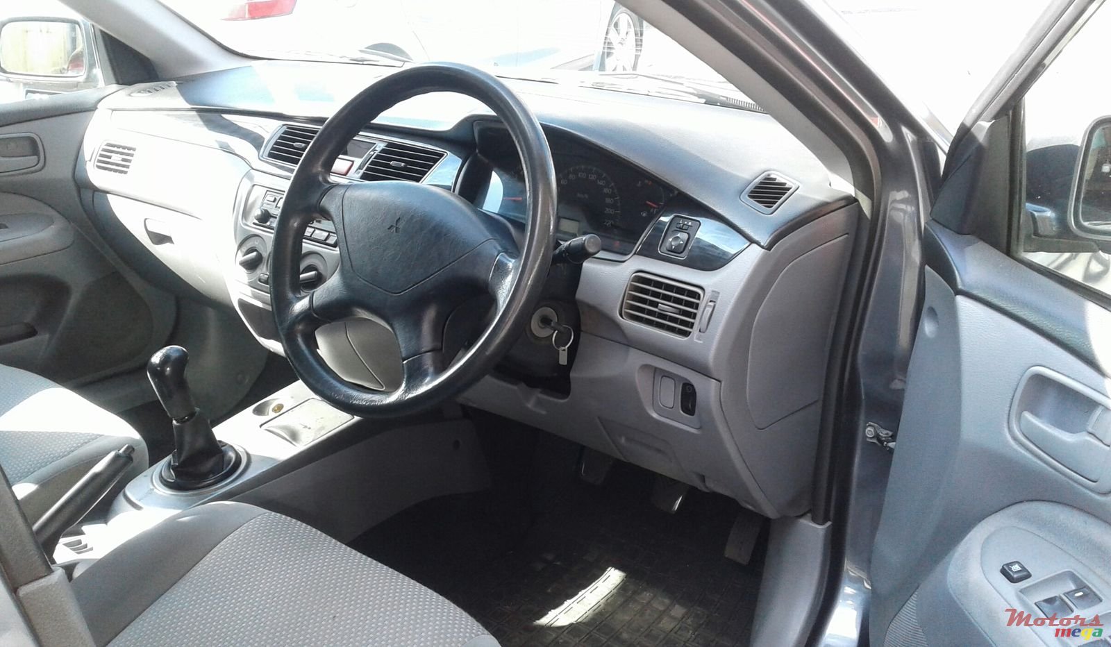 2008' Mitsubishi Lancer Glx photo #3