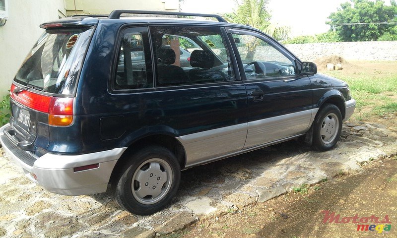 1995' Mitsubishi RVR Yes photo #7