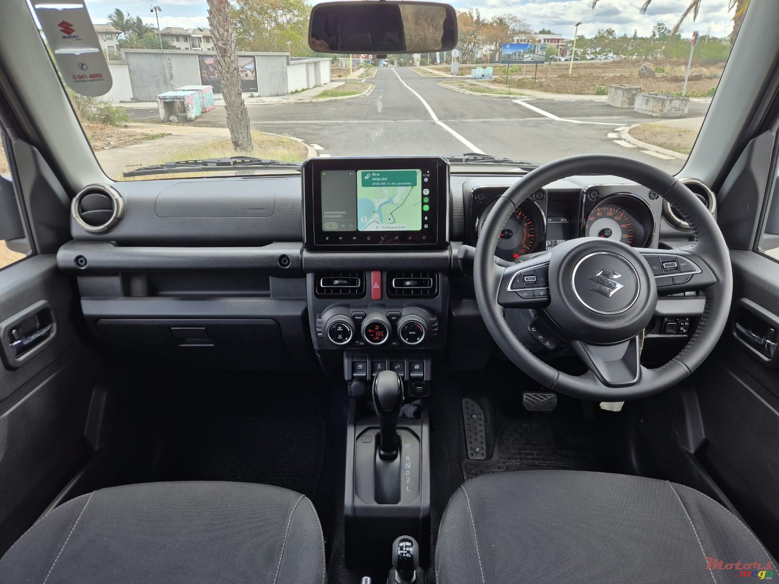2024' Suzuki Jimny 5D GLX photo #6