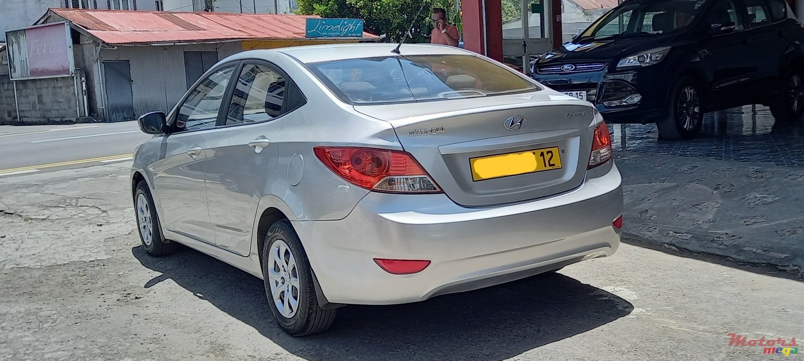 2012' Hyundai Accent photo #1