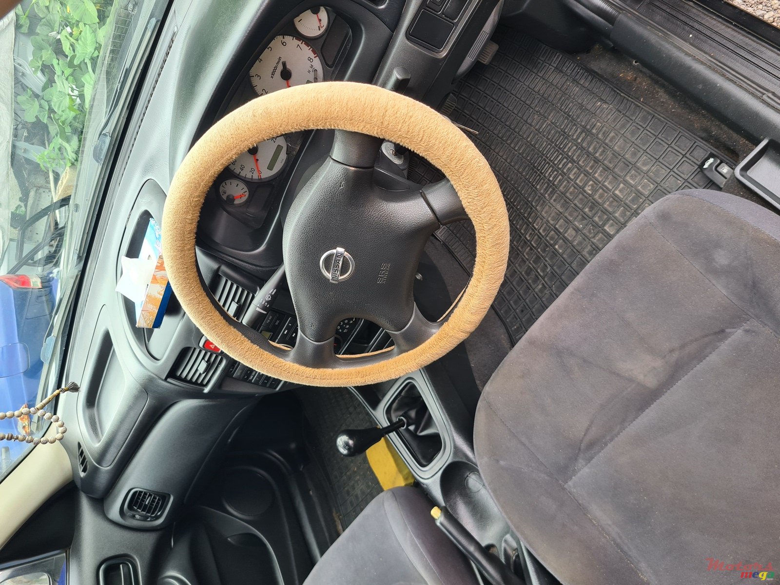 2012' Nissan Sunny photo #3