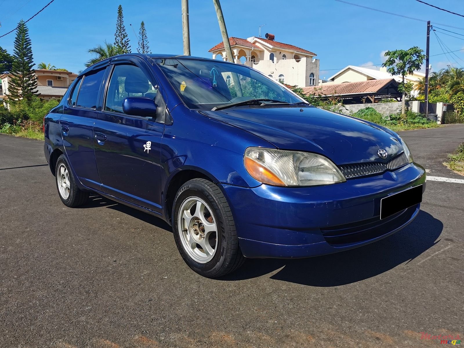 2000' Toyota Platz photo #1