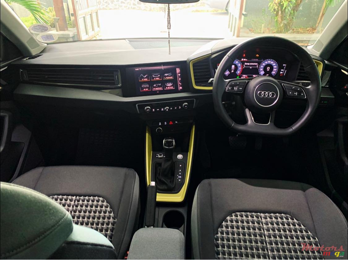 2021' Audi A1 Sportback photo #1