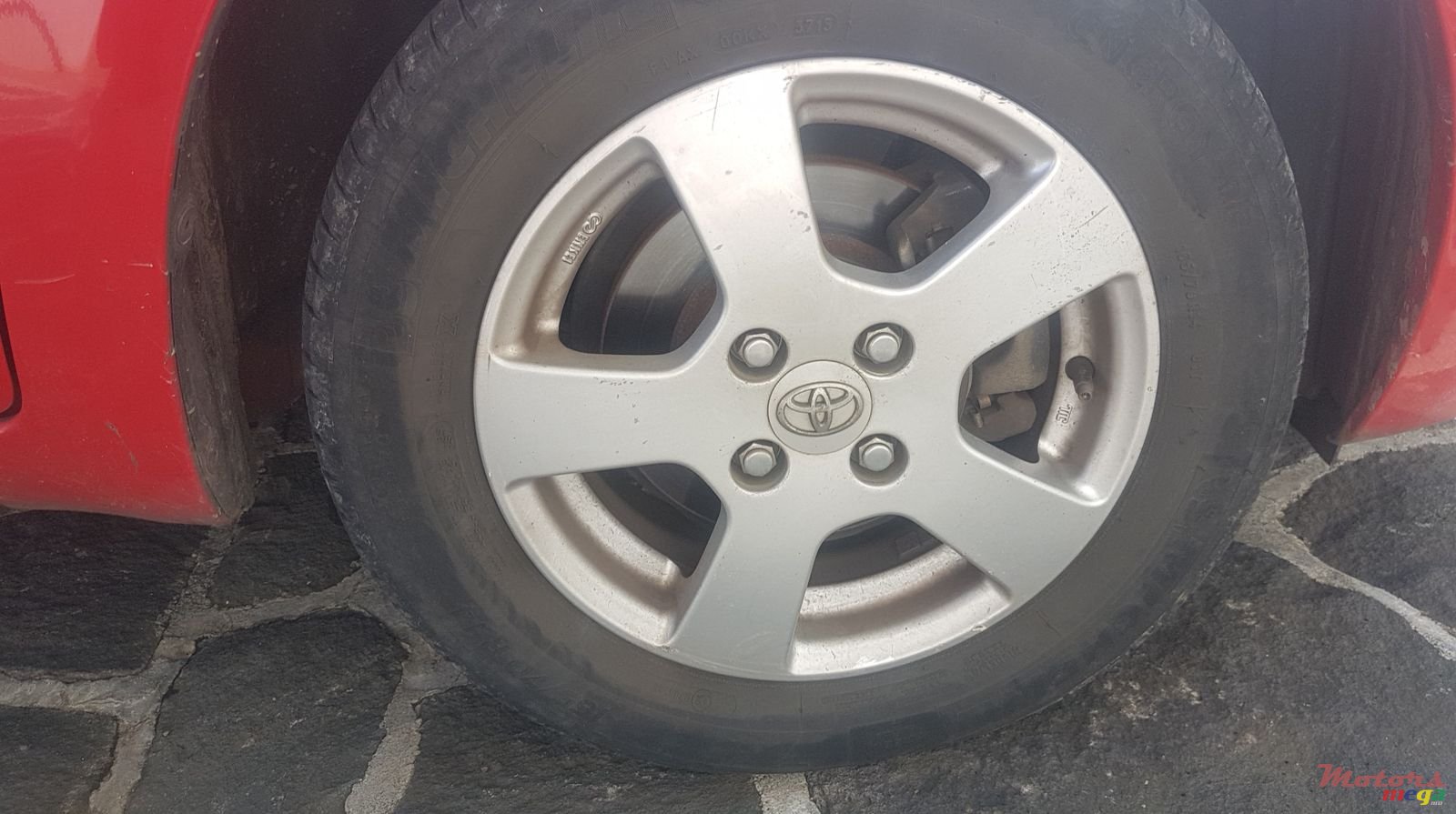 2008' Toyota Vitz photo #7