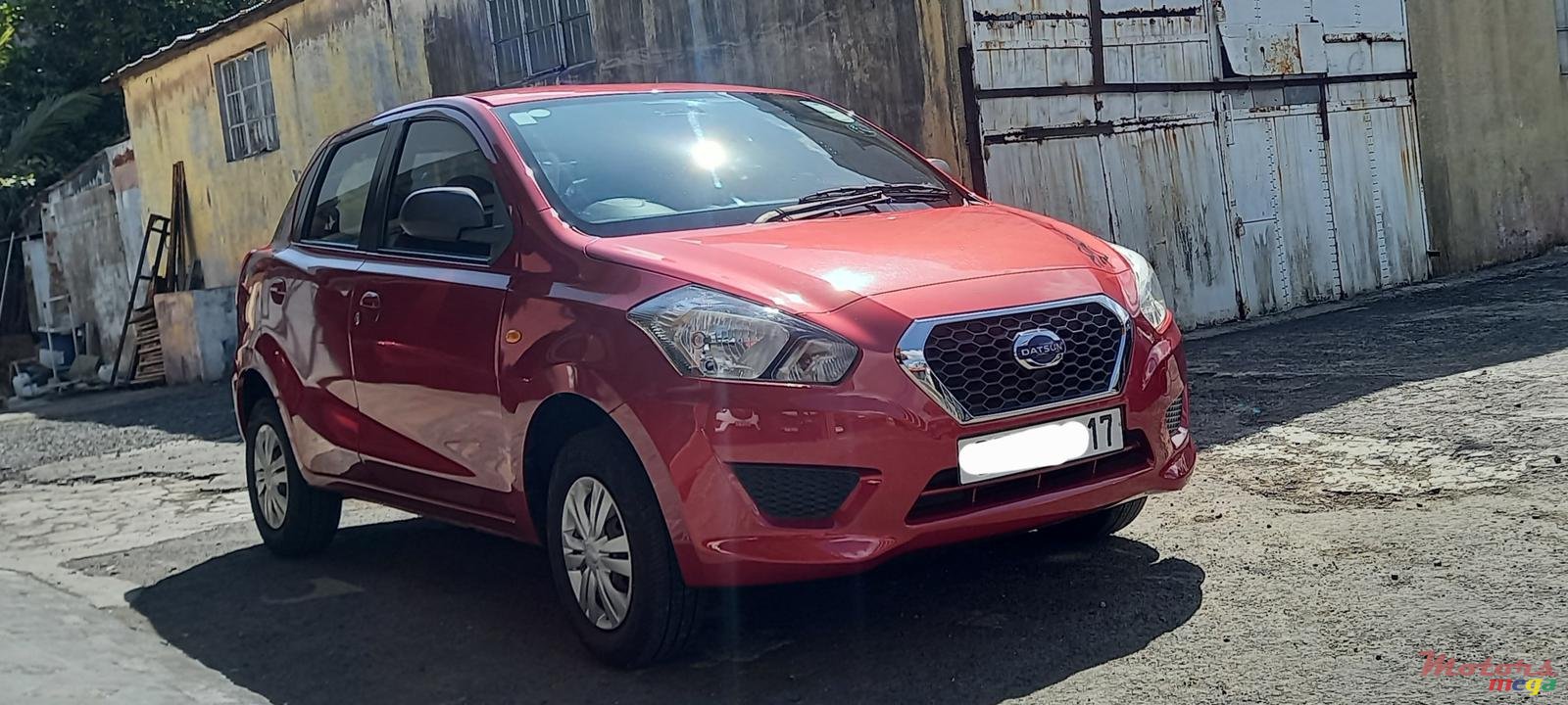 2017' Datsun Go photo #1