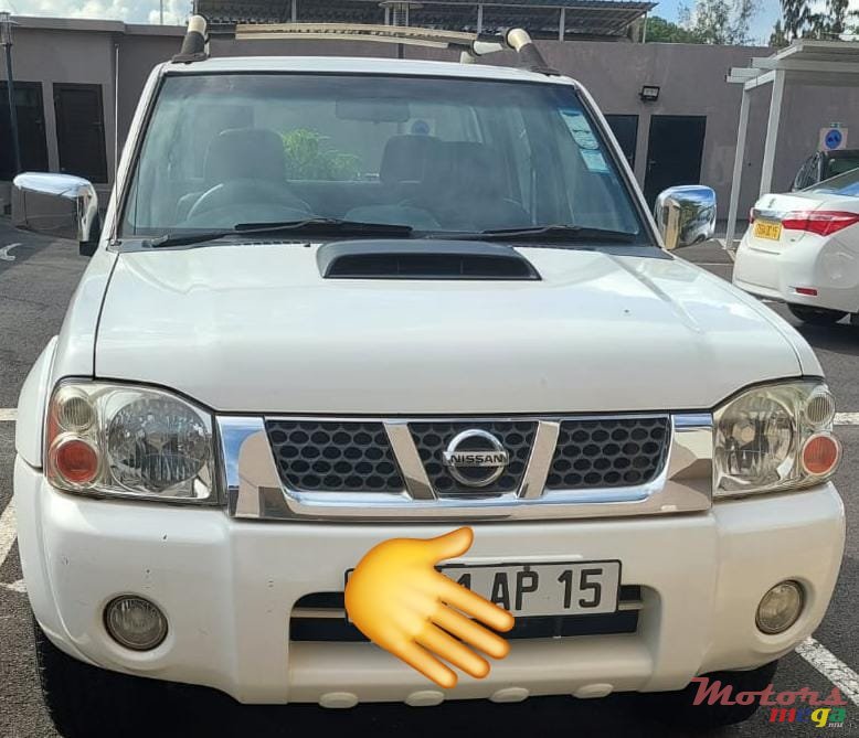 2015' Nissan Hardbody NP300 photo #6