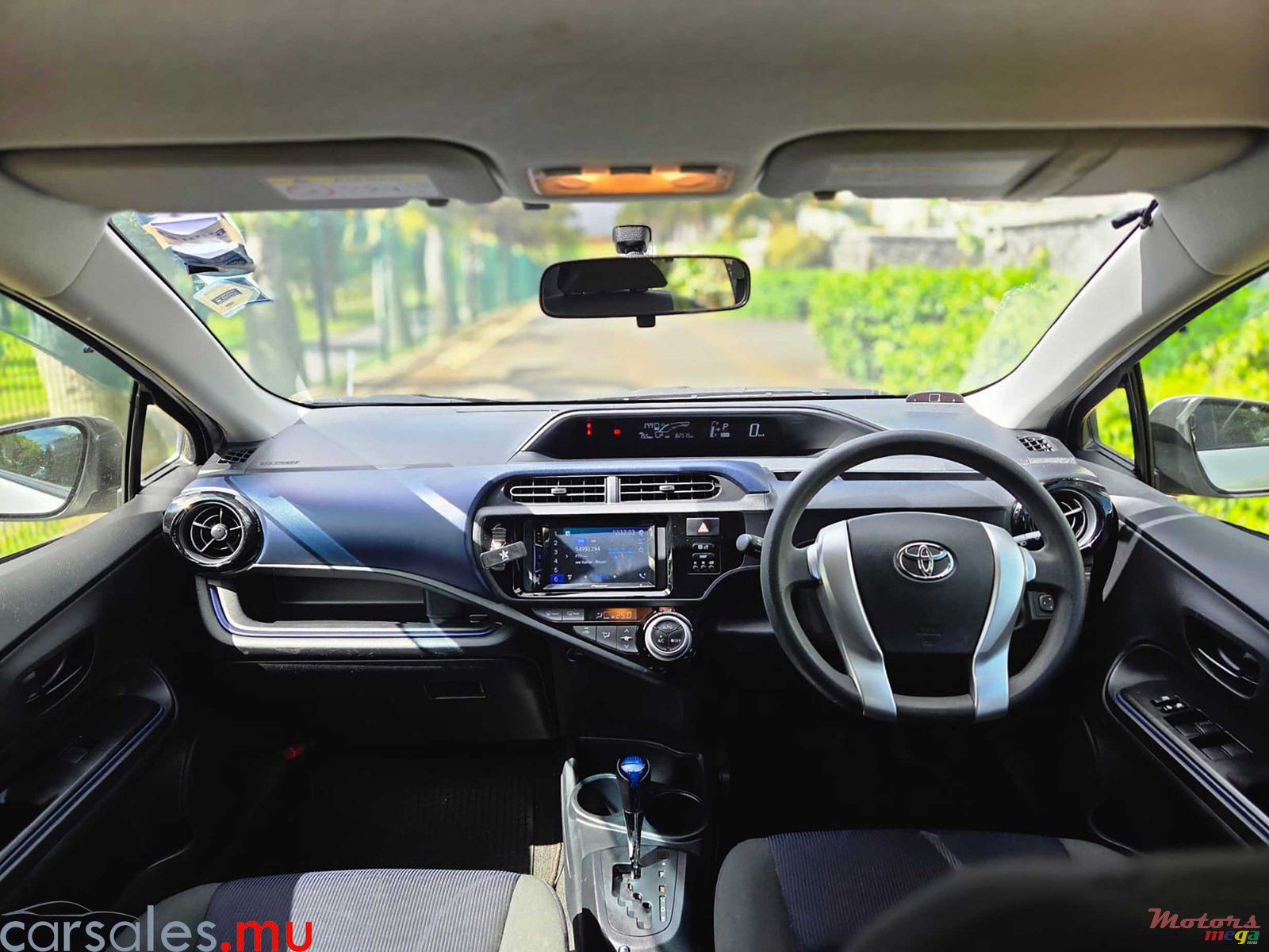 2017' Toyota Aqua 1.5 Hybrid photo #6