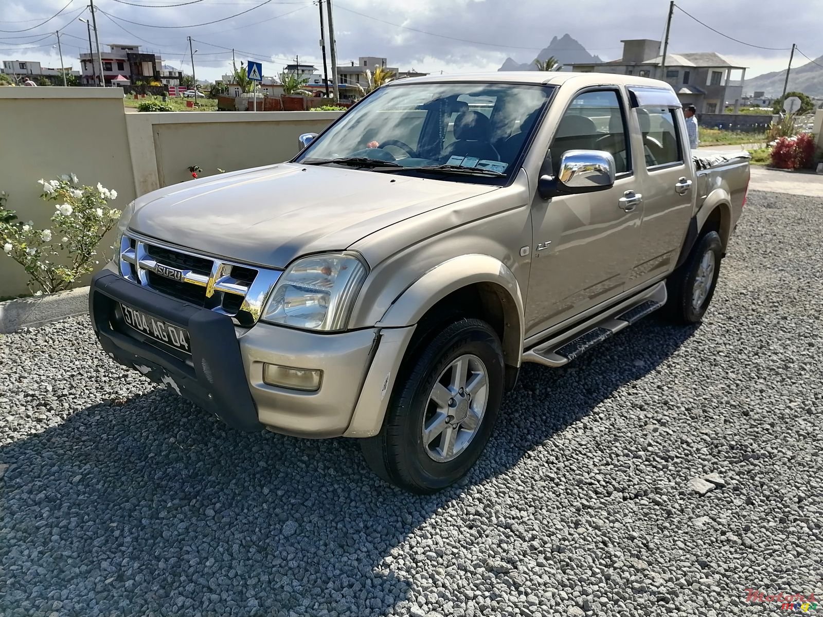 2004' Isuzu D-Max 3.0 LS photo #1
