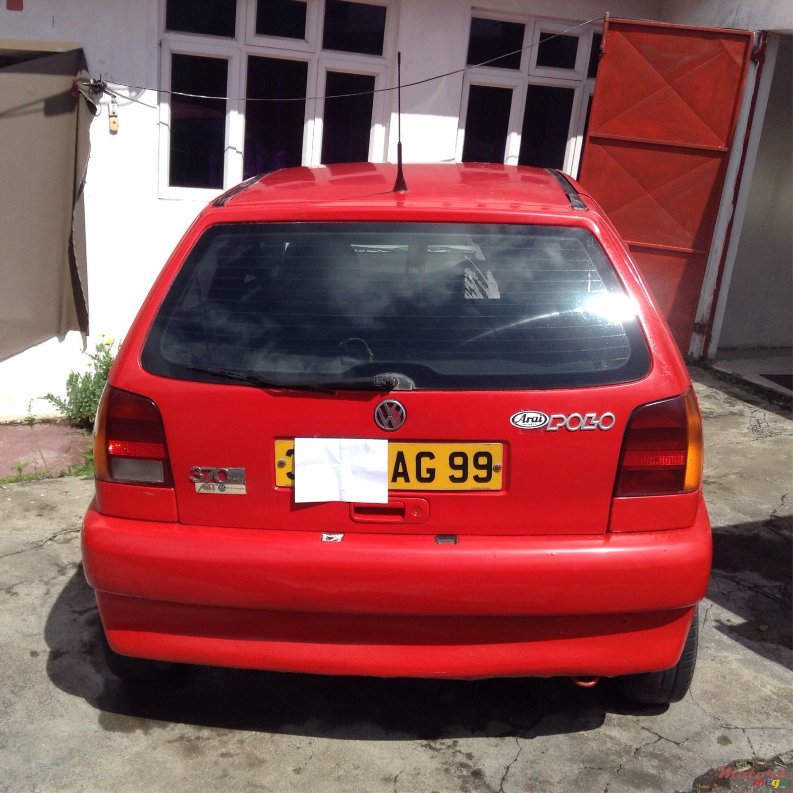 1999' Volkswagen Polo photo #1