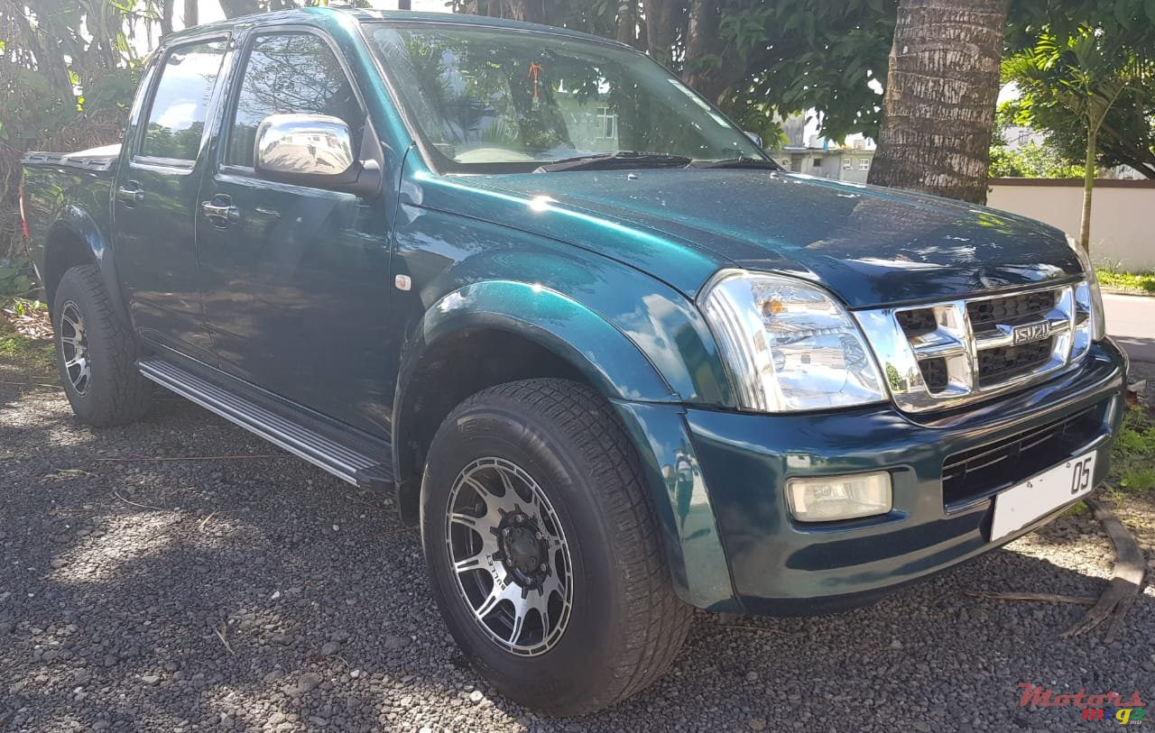 2005' Isuzu D-Max ORIGINAL photo #1