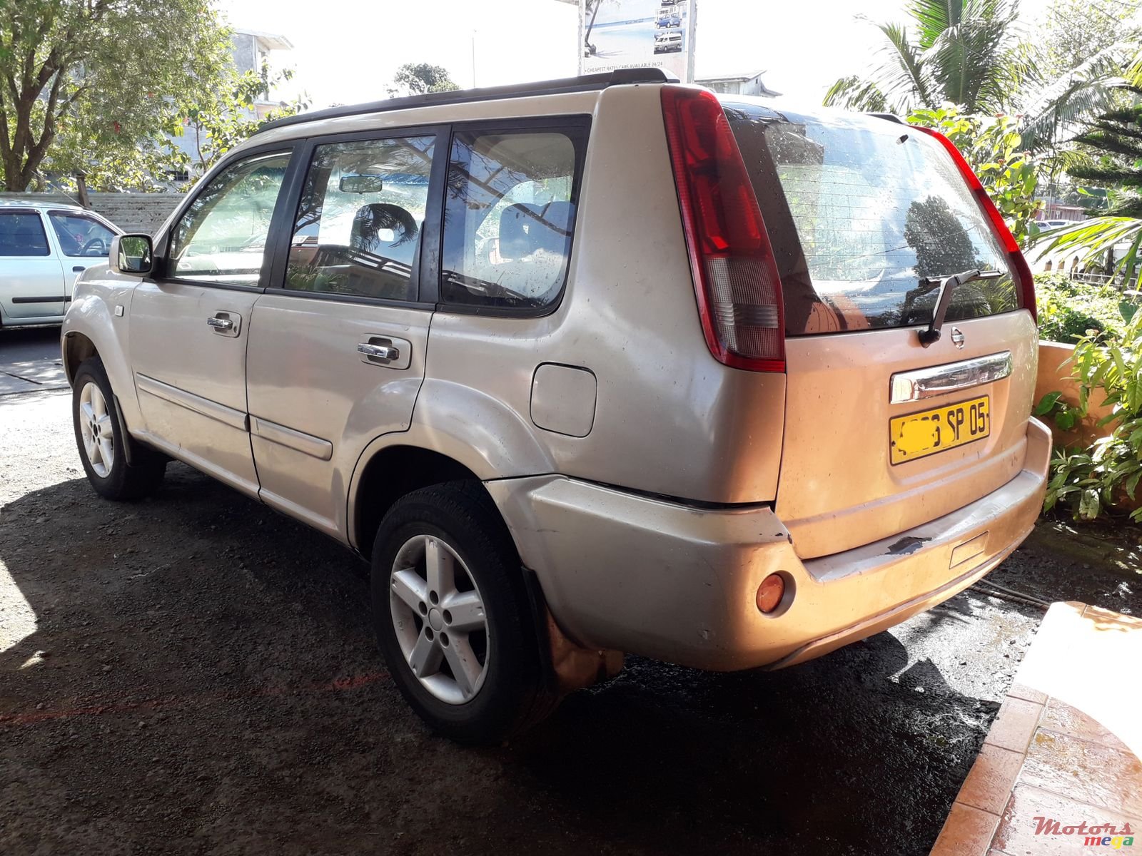 2005' Nissan X-Trail 4×4 Turbo photo #1