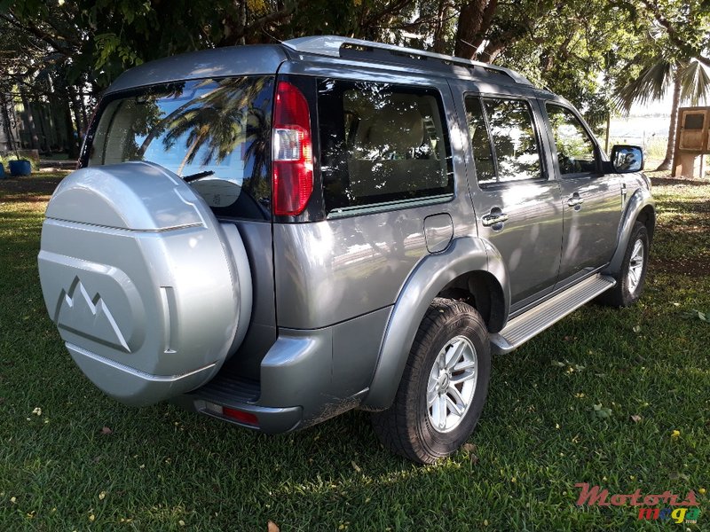 2011' Ford Ranger Everest 7 seater! photo #4