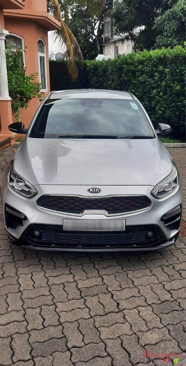 2021' Kia Cerato GT Line photo #3