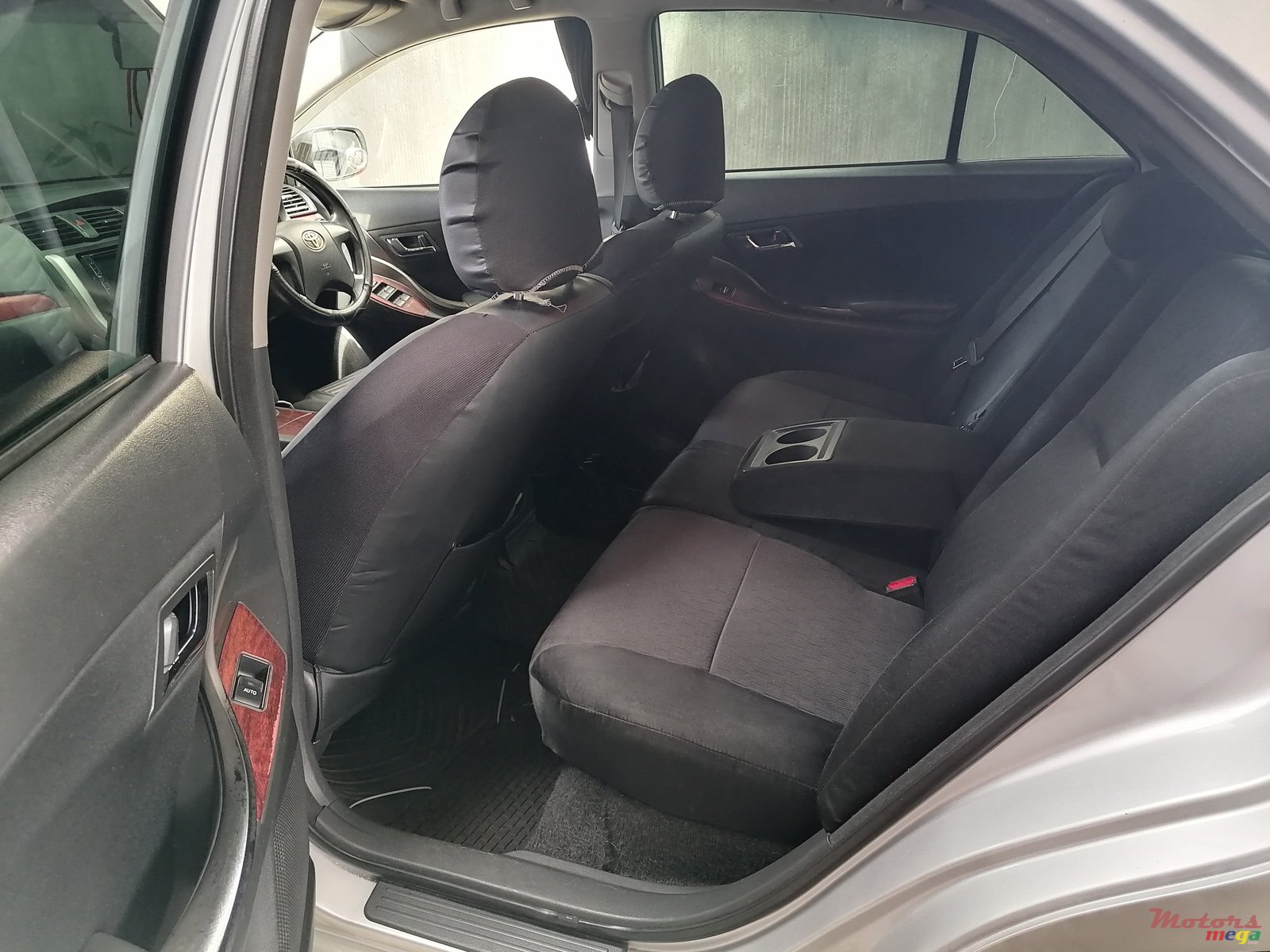 2009' Toyota Allion Lpg photo #6