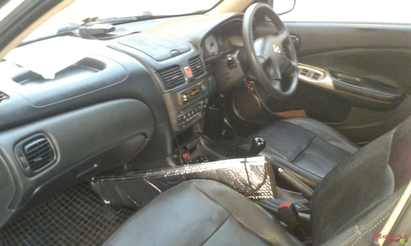 2005' Nissan photo #12