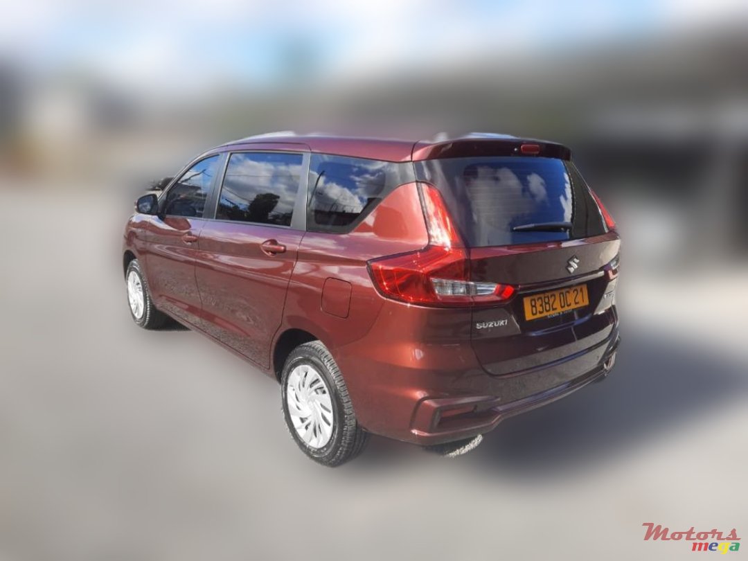 2021' Suzuki automatic 7seater photo #2