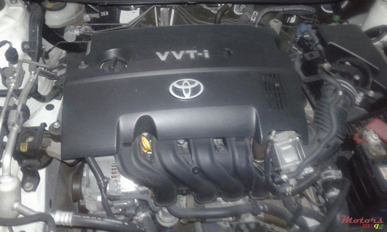 2010' Toyota Axio photo #4