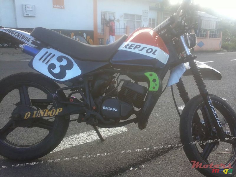 2003' Suzuki photo #1