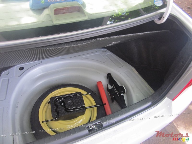 2006' Toyota Corolla Nze G photo #7