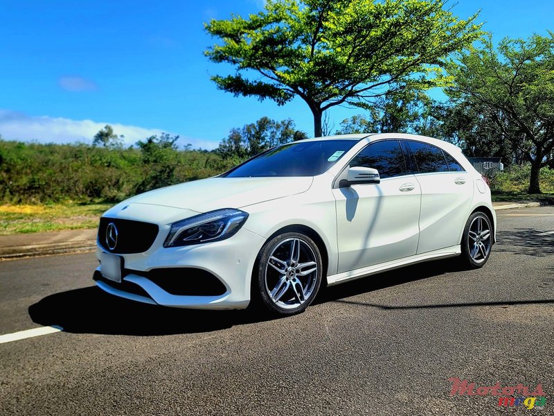 2018' Mercedes-Benz A 180 photo #2