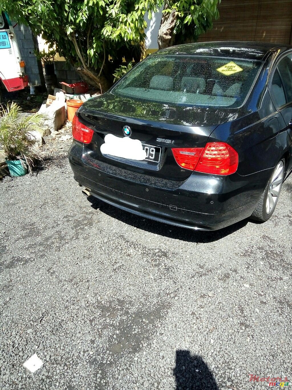 2009' BMW 318 photo #2